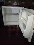 A picture of Hisense min fridge single door inagandisha sana na kupoza vzr