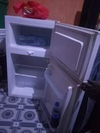 A picture of Nauza fridge nzuri boss offer lak 285k