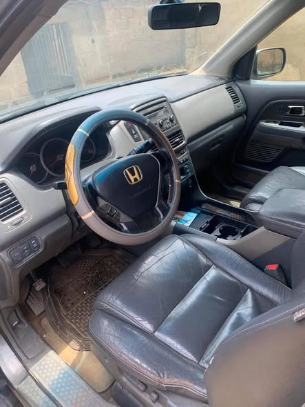 A picture of 2007 Honda Pilot Jeep 2007 First body Pan honda pilot