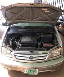 A picture of 2002 Toyota Sienna