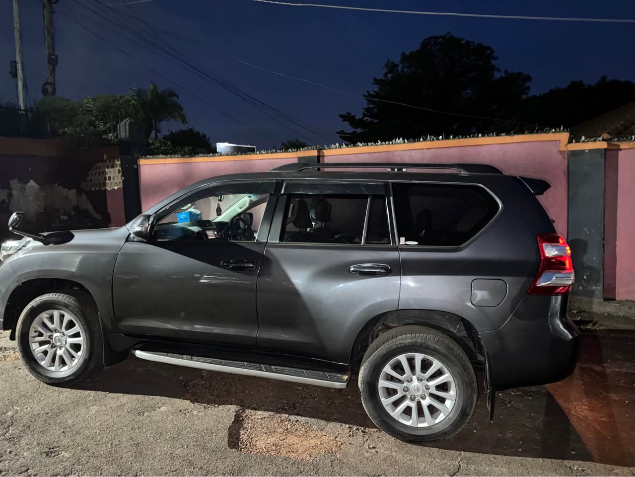 A picture of Prado TZ G Model 2016 Diesel 7 Seater