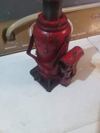 A picture of Pumping n wining jacks