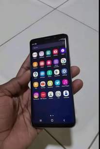 A picture of Samsung Galaxy S9 64GB Rom 4GB Ram