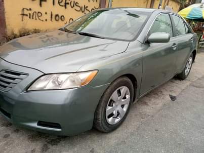 A picture of Toyota Camry 08