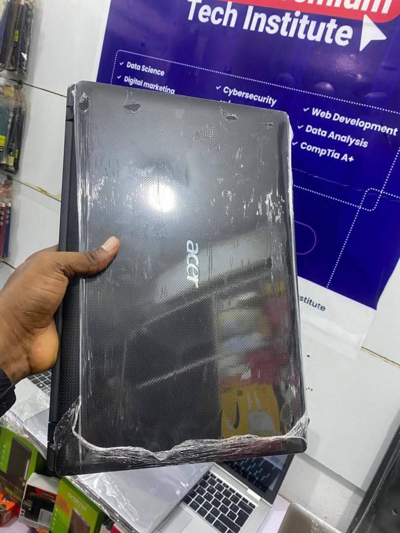 A picture of Acer cori3