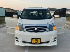 A picture of  GARI LINAUZWA TOYOTA ALPHARD usajiri EGH mwaka 2006 rangi