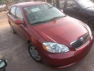 A picture of TOYOTA COROLLA