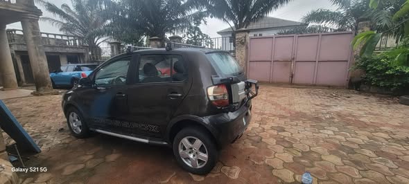 A picture of 2008 Volkswagen CrossFox
