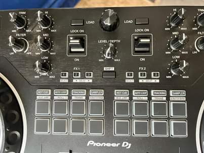 A picture of Pioneer Dj Controller