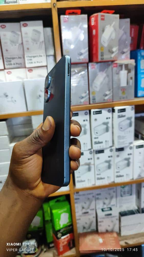 A picture of Redmi 13C 8 128gb 5000mAh