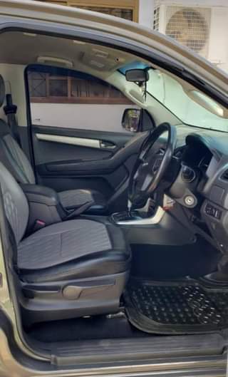 A picture of Isuzu Demax