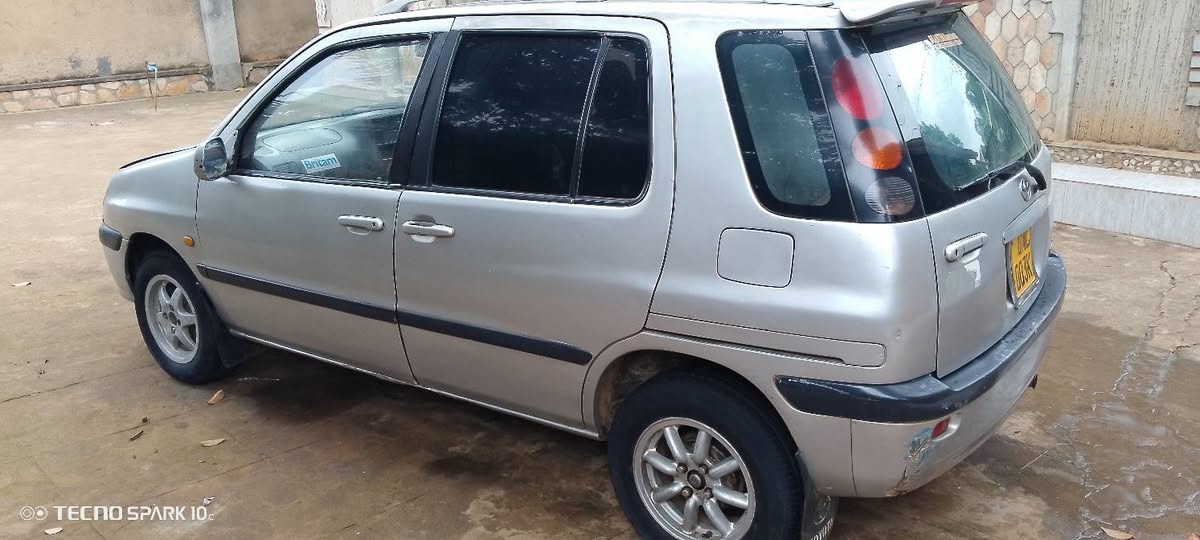 used toyota raum