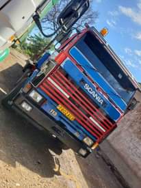 A picture of Scania inauzwa 45Mln Ipo barabarani inapiga kazi