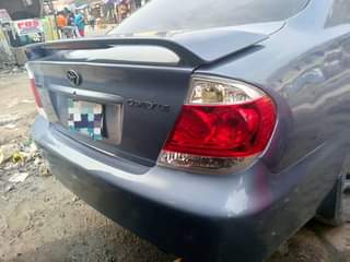 A picture of Toyota Camry 03