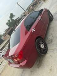 A picture of 2007 model Toyota Corolla LE Barely used Pure first body