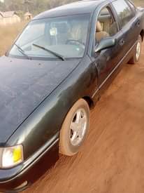 A picture of Toyota Avalon 1998