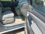 A picture of Toyota Sienna 2004 model