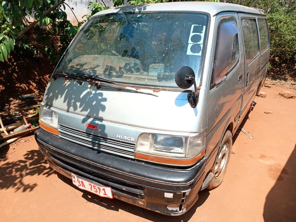 used toyota hiace