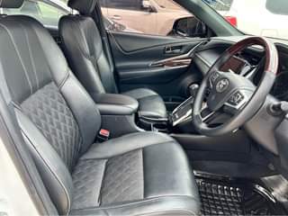 A picture of Toyota harrier model 2014 65M