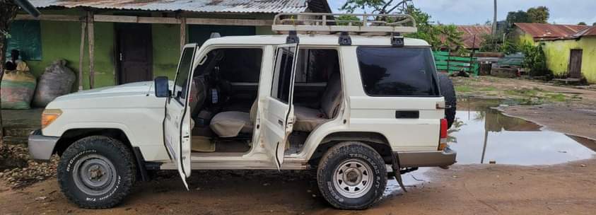 A picture of Landcruza LX cheses namba gari mpya kabisa Injin 1hz diesel