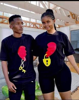 A picture of VALANTINO T SHIRT 