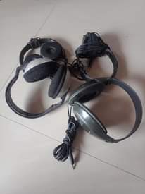 A picture of WAHI OKOTA HEADPHONE ZA WAYA USED FROM UK KWA BEI