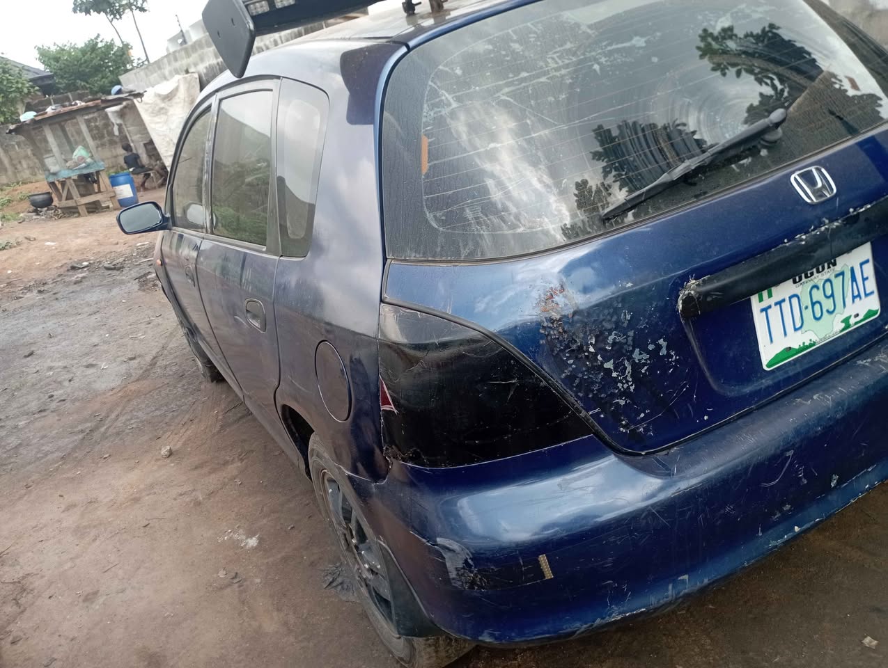 A picture of Honda Civic 03