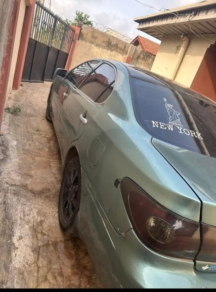 A picture of Lexus ES 300 08130805979