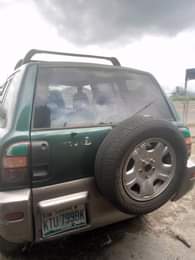 A picture of CLEAN RAV4 Engine very good Gear super sharp AC factory