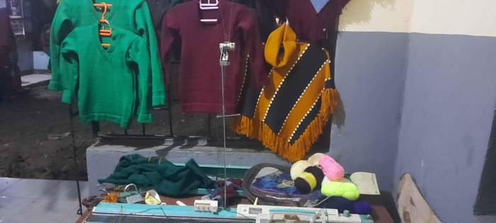 A picture of Karibu kwa Masweta vikoi kofia vizibau suruali za watoto