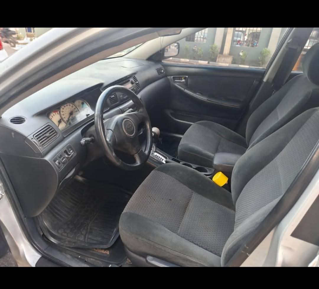 A picture of 2006 Toyota corolla
