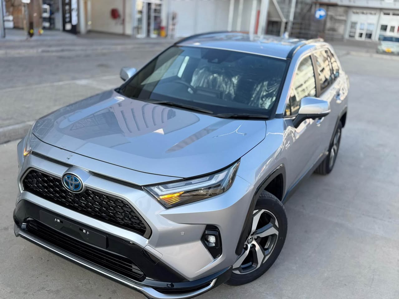 A picture of 2024 TOYOTA RAV4 2 5L PLUG IN HYBRID PETROL