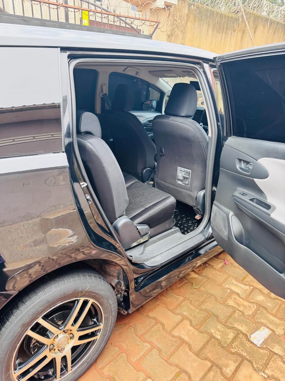 A picture of Toyota wish for sale