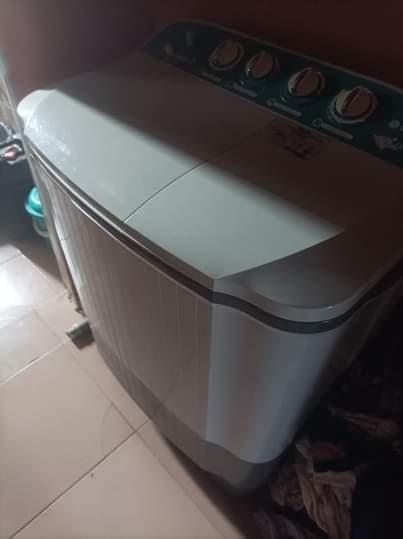 A picture of Washing machine LG for sell