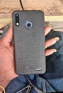 A picture of Infinix hot 6