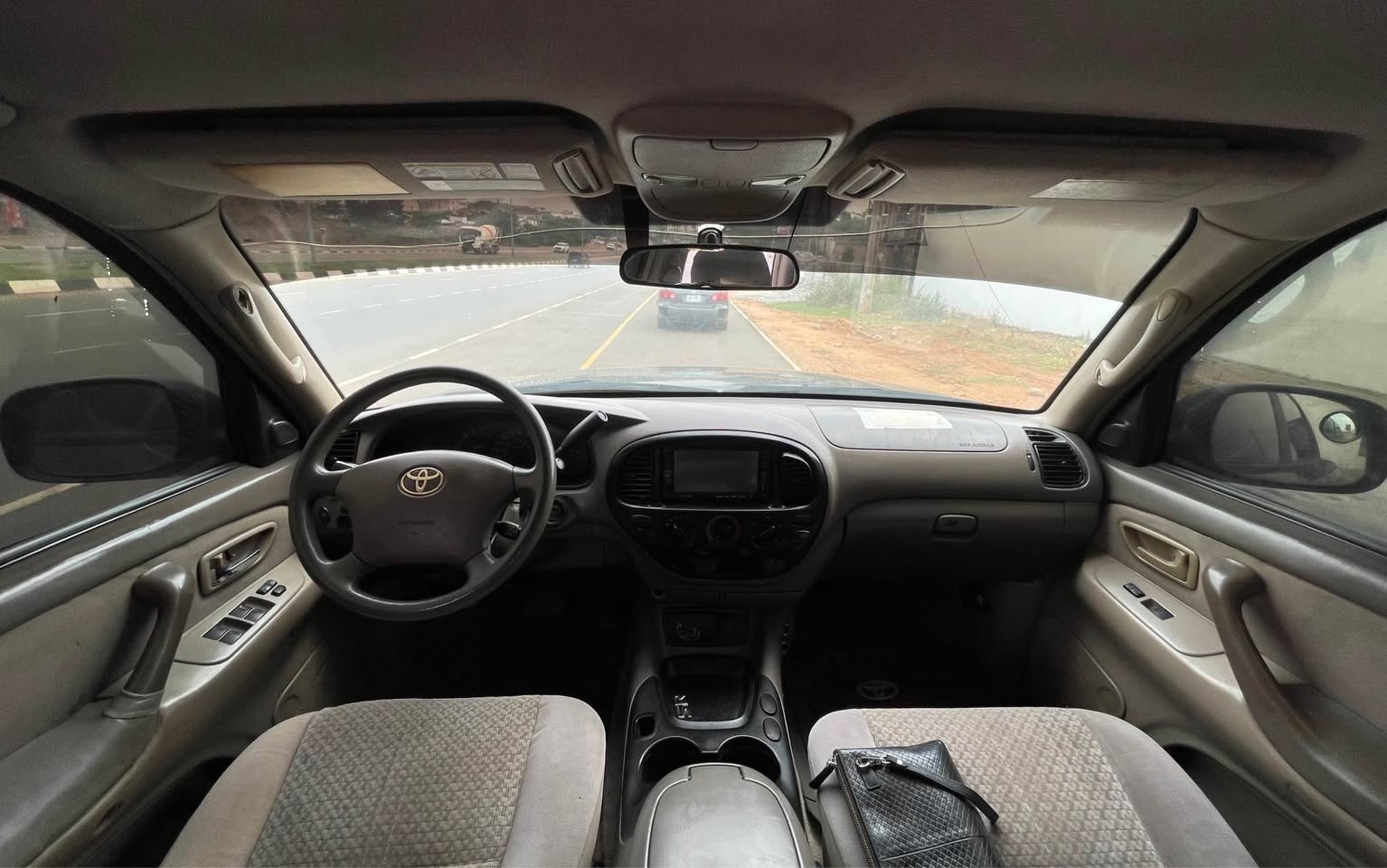 A picture of SOUND PRE OWNED 2006 TOYOTA TUNDRA V8 9 500 000