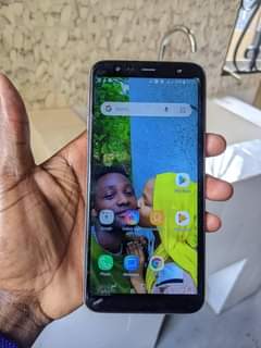 A picture of Samsung j4 core