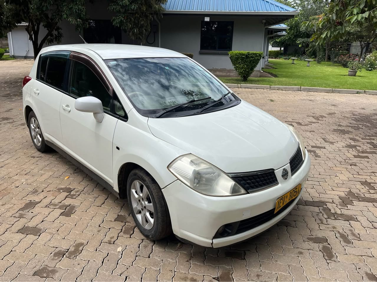 used nissan tiida