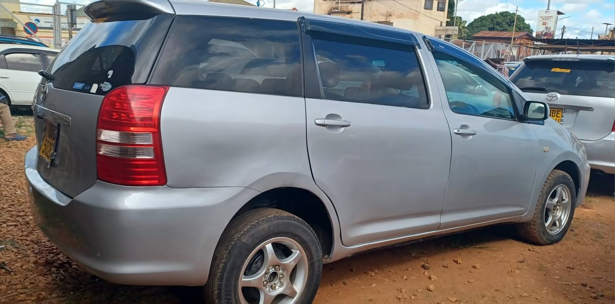 A picture of TOYOTA WISH UBD QUICK SELL 18.8M CALL.0708 205740