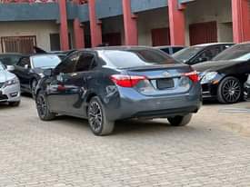 A picture of KEYLESS Belgium standard 2014 Corolla S keyless with everything fresh