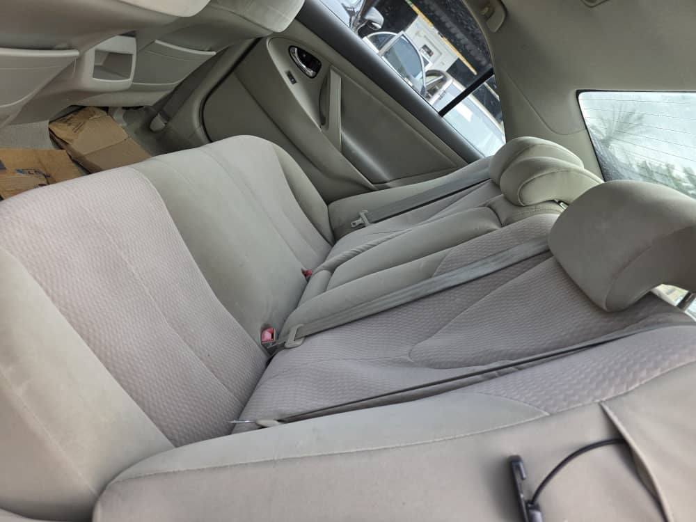 A picture of New Entry Direct Belgium Toyota Camry 2011 012 Model 4plugs