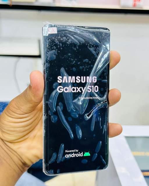 A picture of S10 BRAND NEW STOCK 