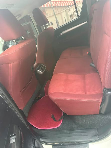 A picture of 2019 manual hilux