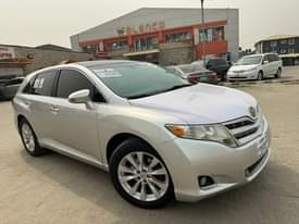 A picture of Toyota venza Tokunbo 2013