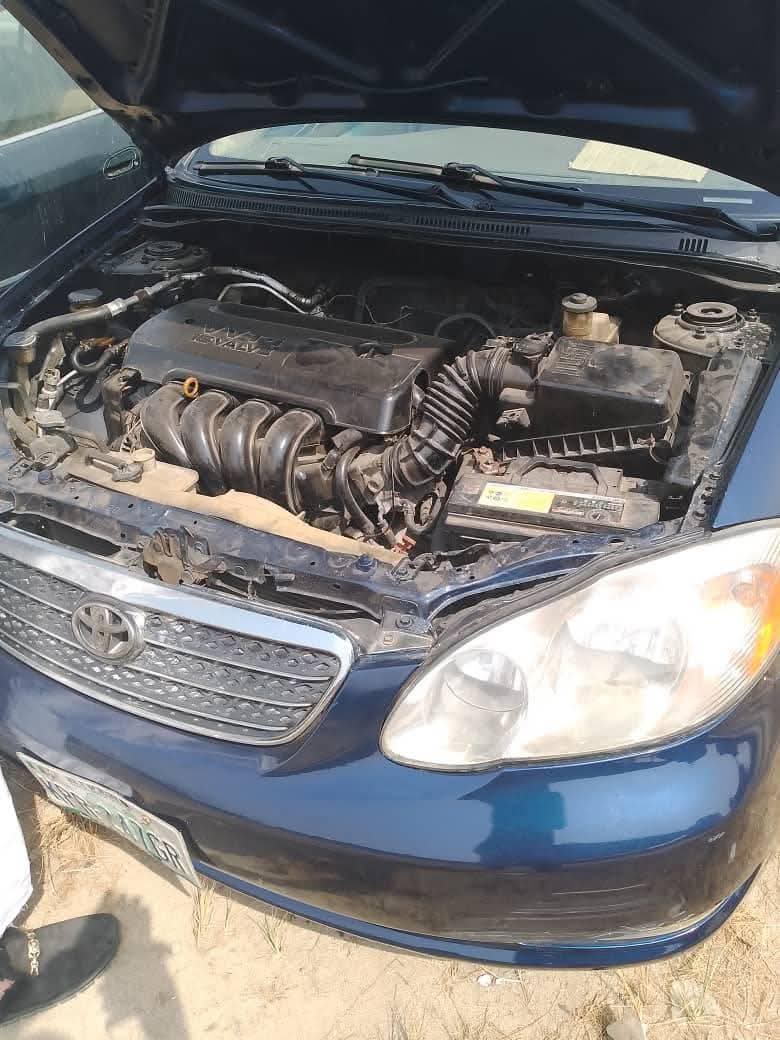 A picture of 2005 Toyota corolla
