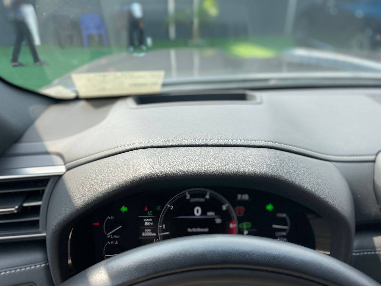 A picture of Lexus LX600 2023 model 365m