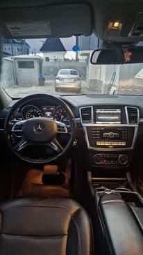 A picture of 2013 MERCEDES BENZ ML 350