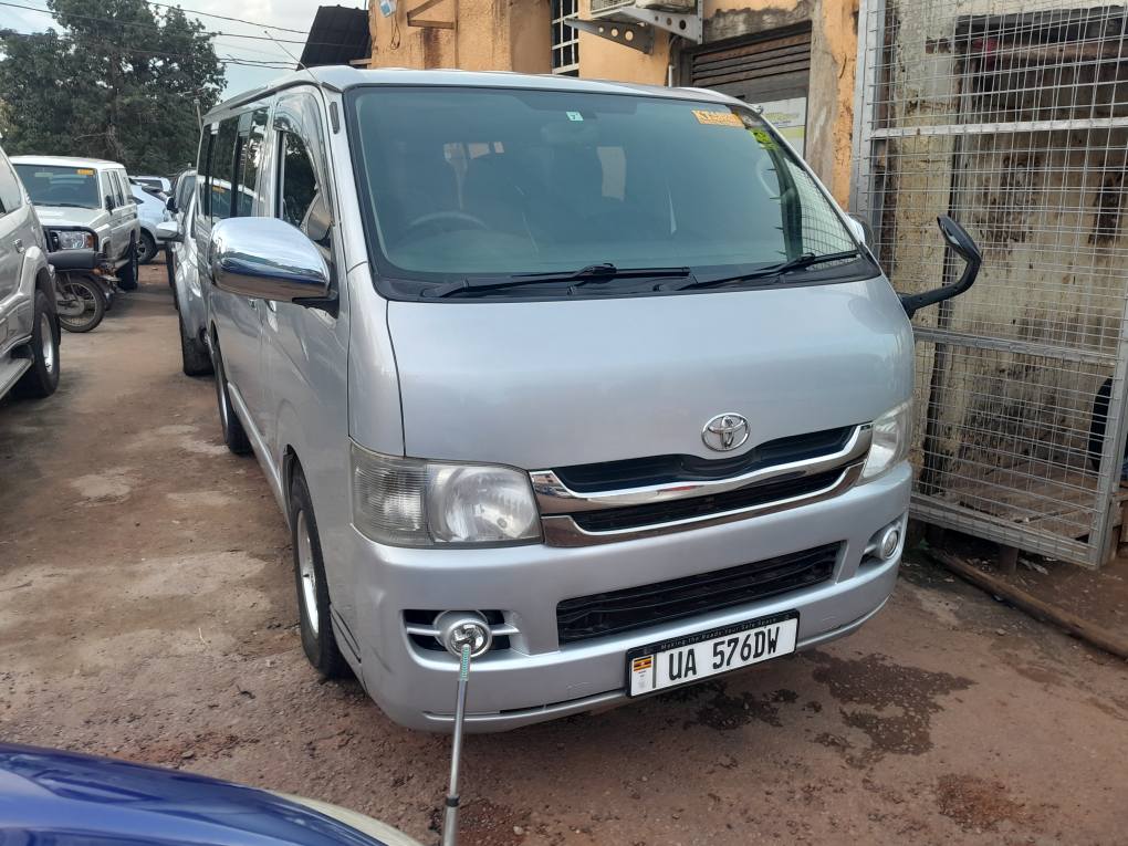 A picture of Toyota Alphard