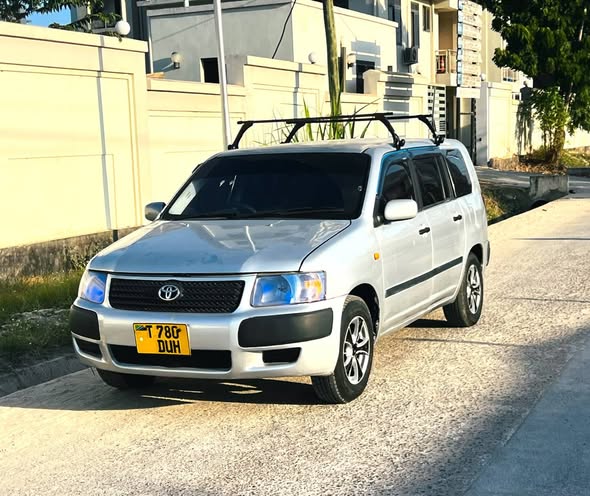 A picture of TOYOTA SUCCED
