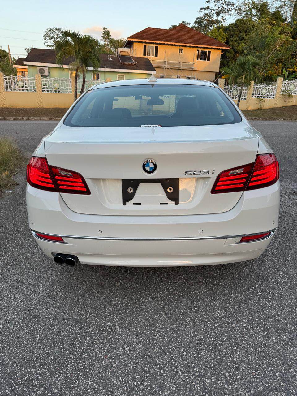 bmw 523i